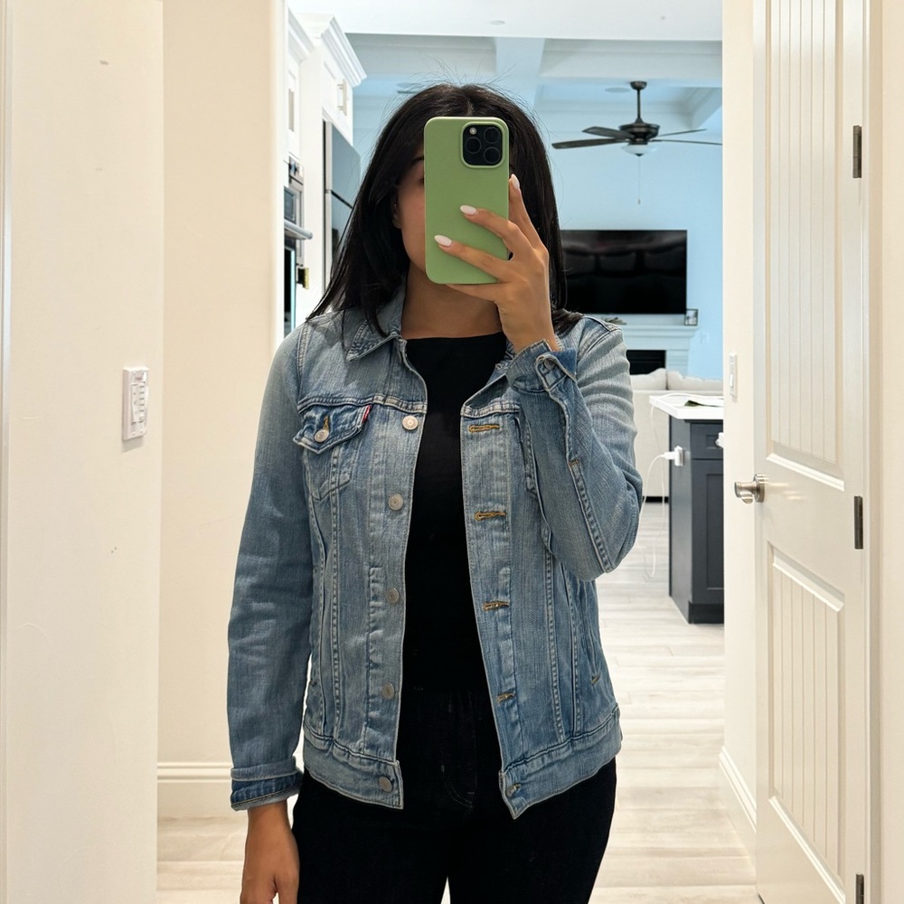 Levi’s denim jacket